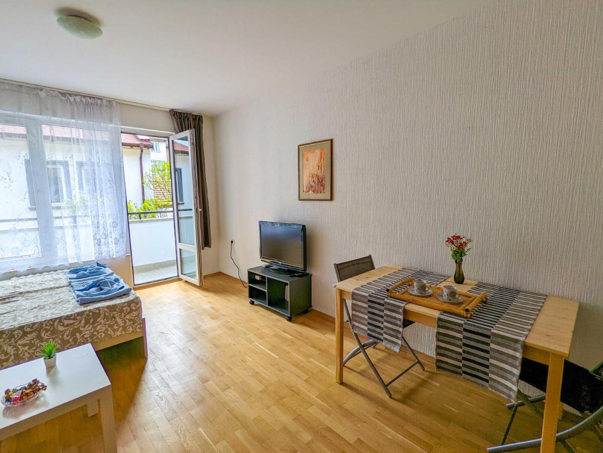 Center Relax, Ndk & Vitoshka Str, Free Secured Parking